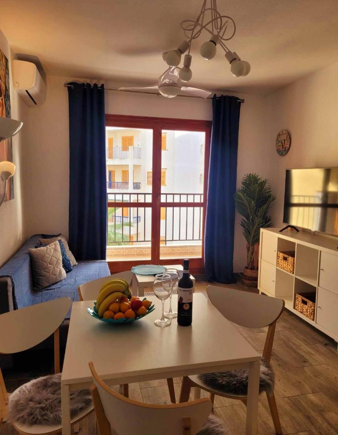 Luna Blanca, La Mata, 300 M From The Sea And Sandy Swimming Pool * La Mata (Torrevieja)
